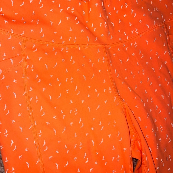 Oiselle Firecracker Reflective 3/4 Tights - Picture 3 of 11